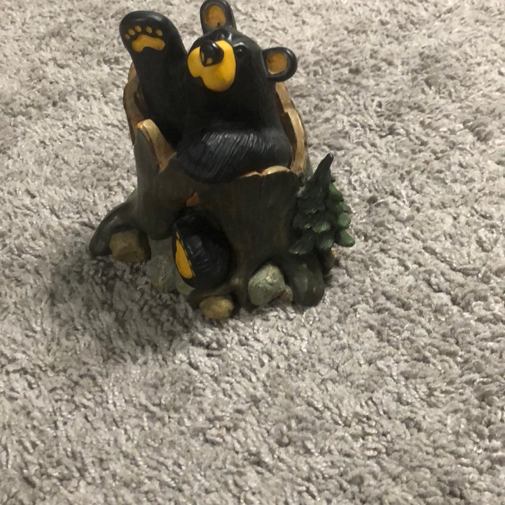 Bearfoot bears figurine